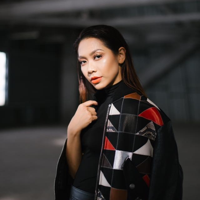 Hunny Madu / Facebook Besides being a singer-songwriter, Hunny is also a TV host and entrepreneur.